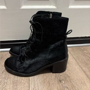 Ugg Australia Oriana Lace Up Boots Heels Black Calfhair ShoesBoots size 9